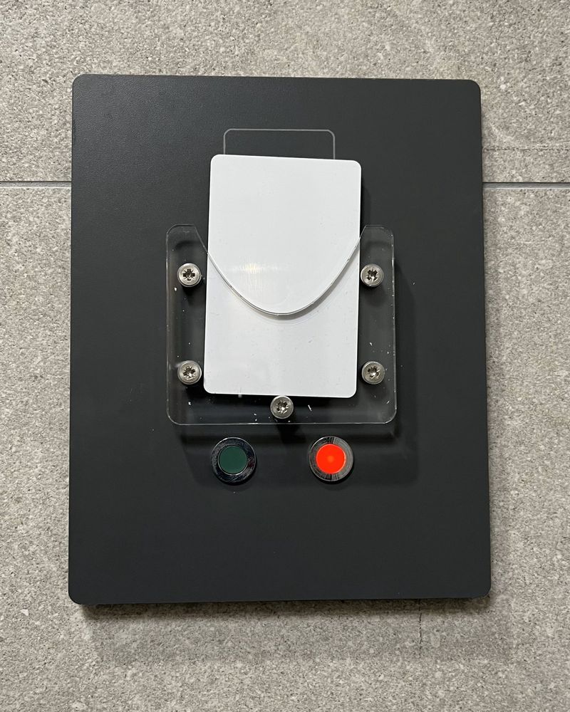 Betaald douchsysteem pashouder met pas